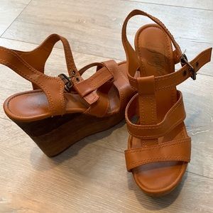 Fergi platform wedge sandals